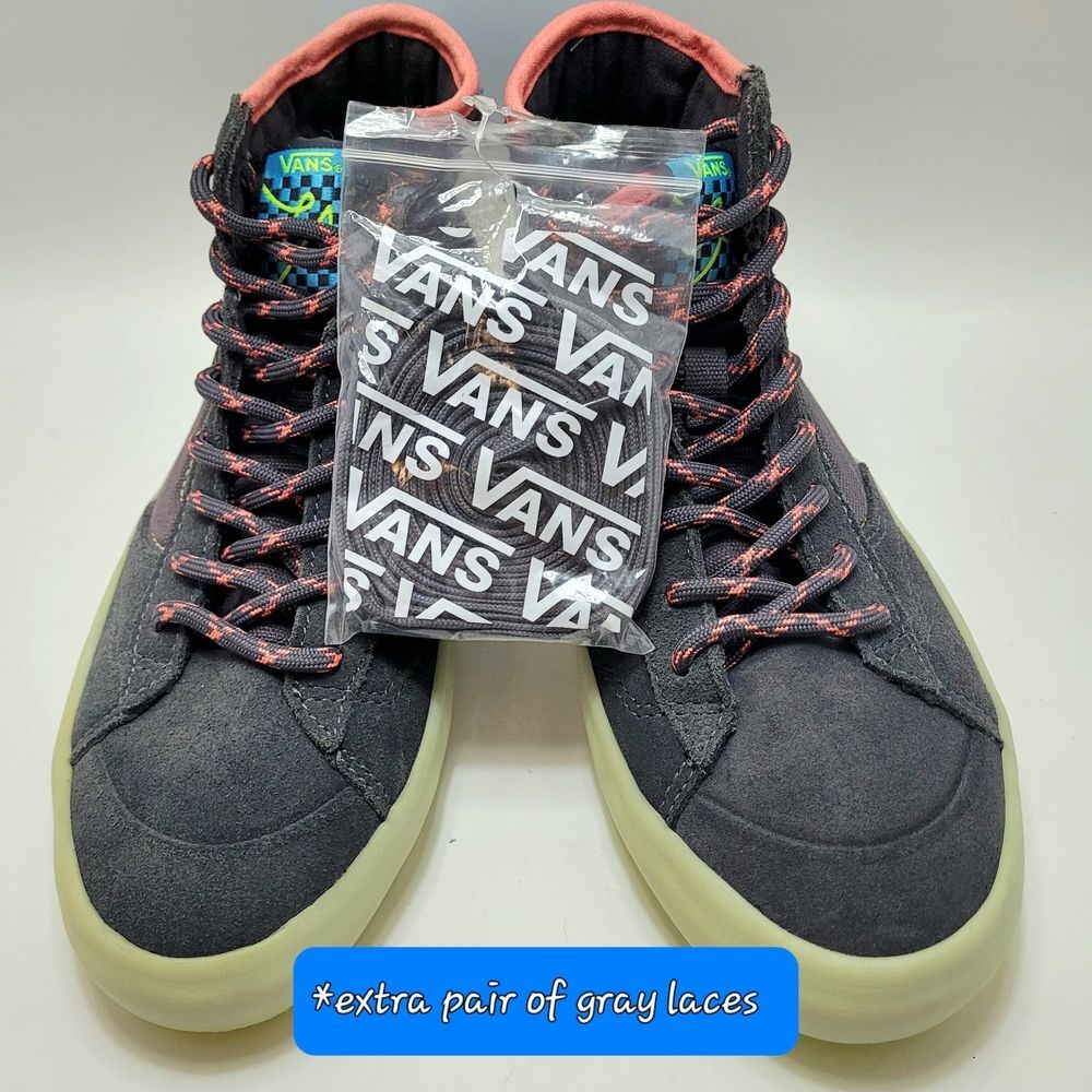 Vans THE LIZZIE Size M-5.5, W-7,  NWOT